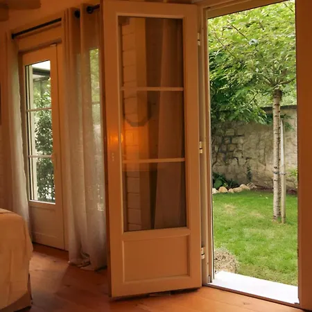 Le Clos De * LʼIsle-Adam